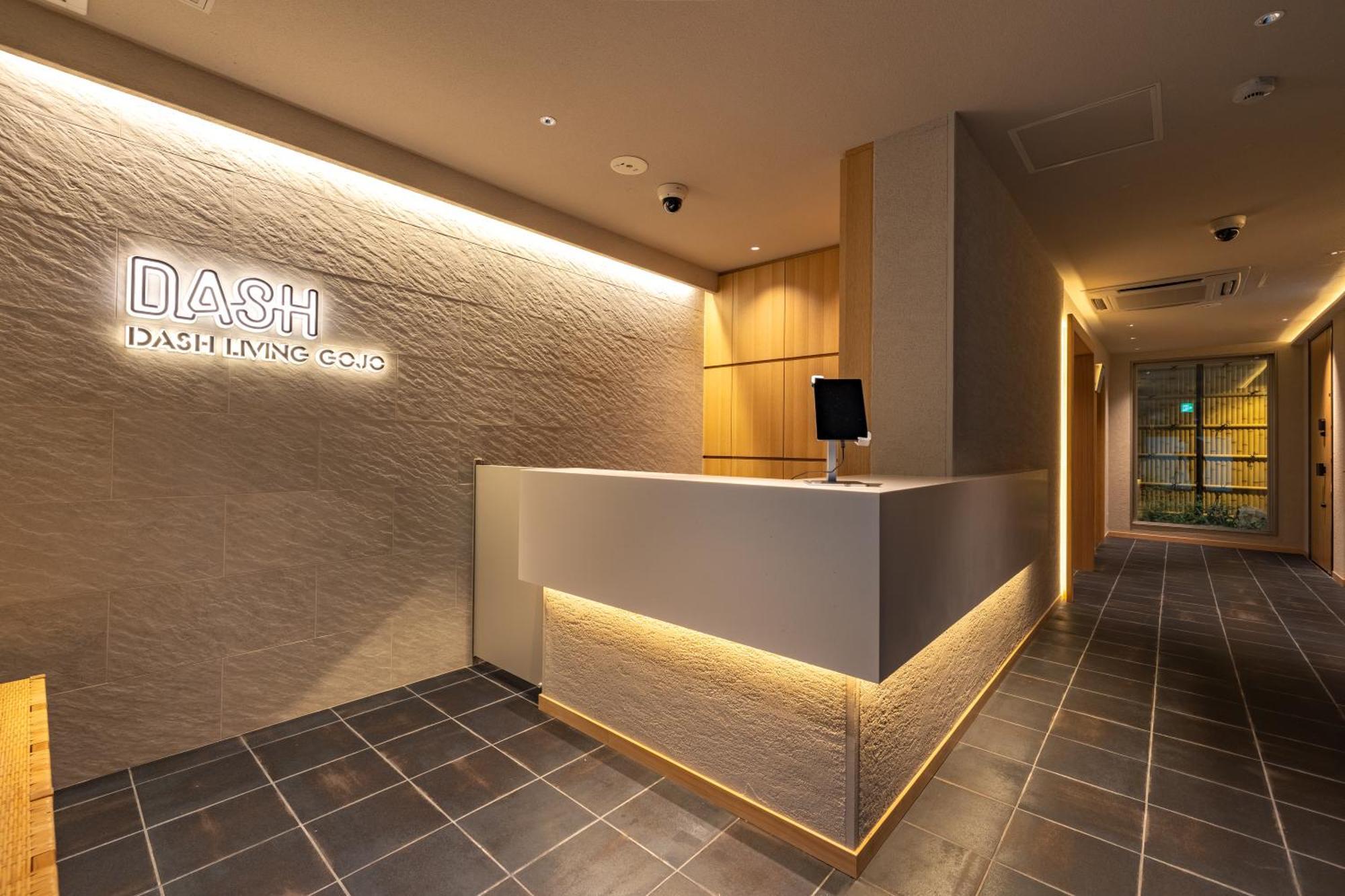 Dash Living Gojo 2*